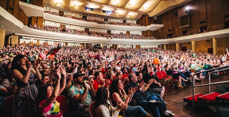 Photo of audience at Keller Auditorium