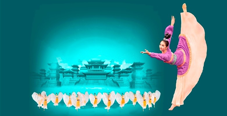 Shen Yen Dancers Posing