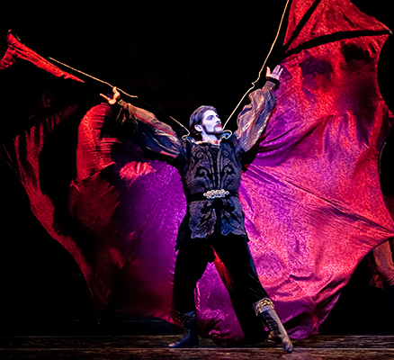 Dracula photo - Oregon Ballet Theatre