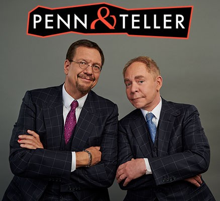 Photo of Penn & teller side by side wearing suits