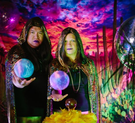 husband and wife duo Papi Fimbres and Shana Lindbeck are Dreckig