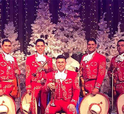 Photo of Mariachi Sol de México® de José Hernández in mariachi suits